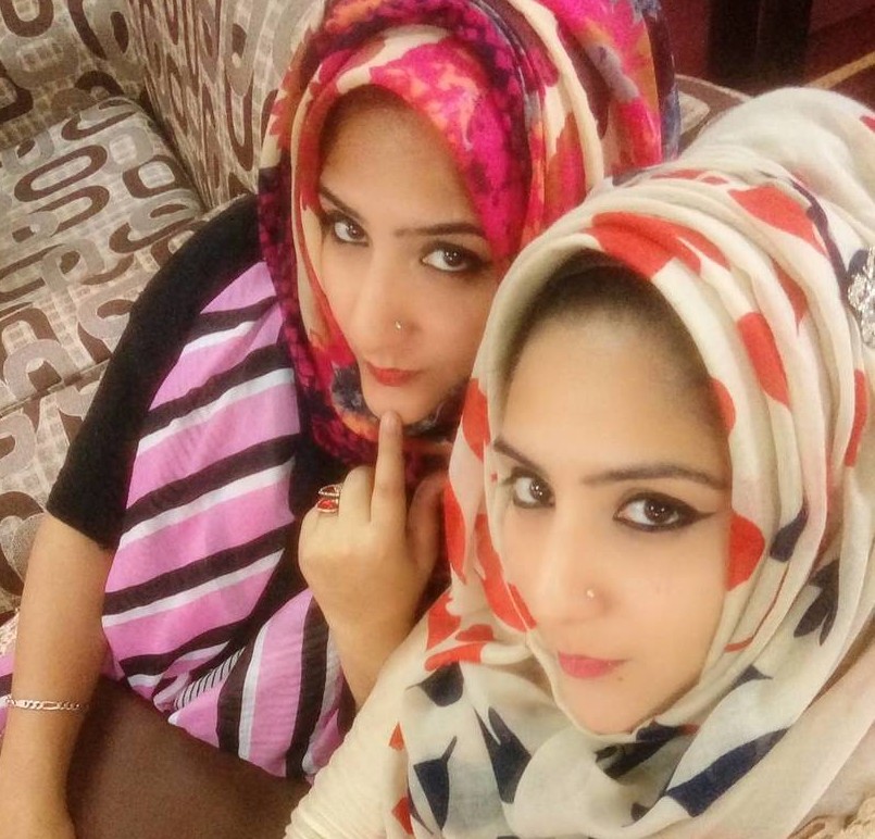 Ha Ashq Churo cover by twins Bushra and Uzma Ahmad.