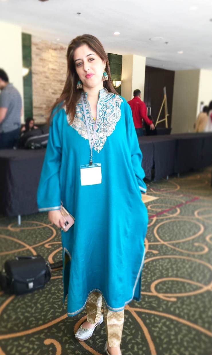 kashmiri blue pheran nazia mushtaq