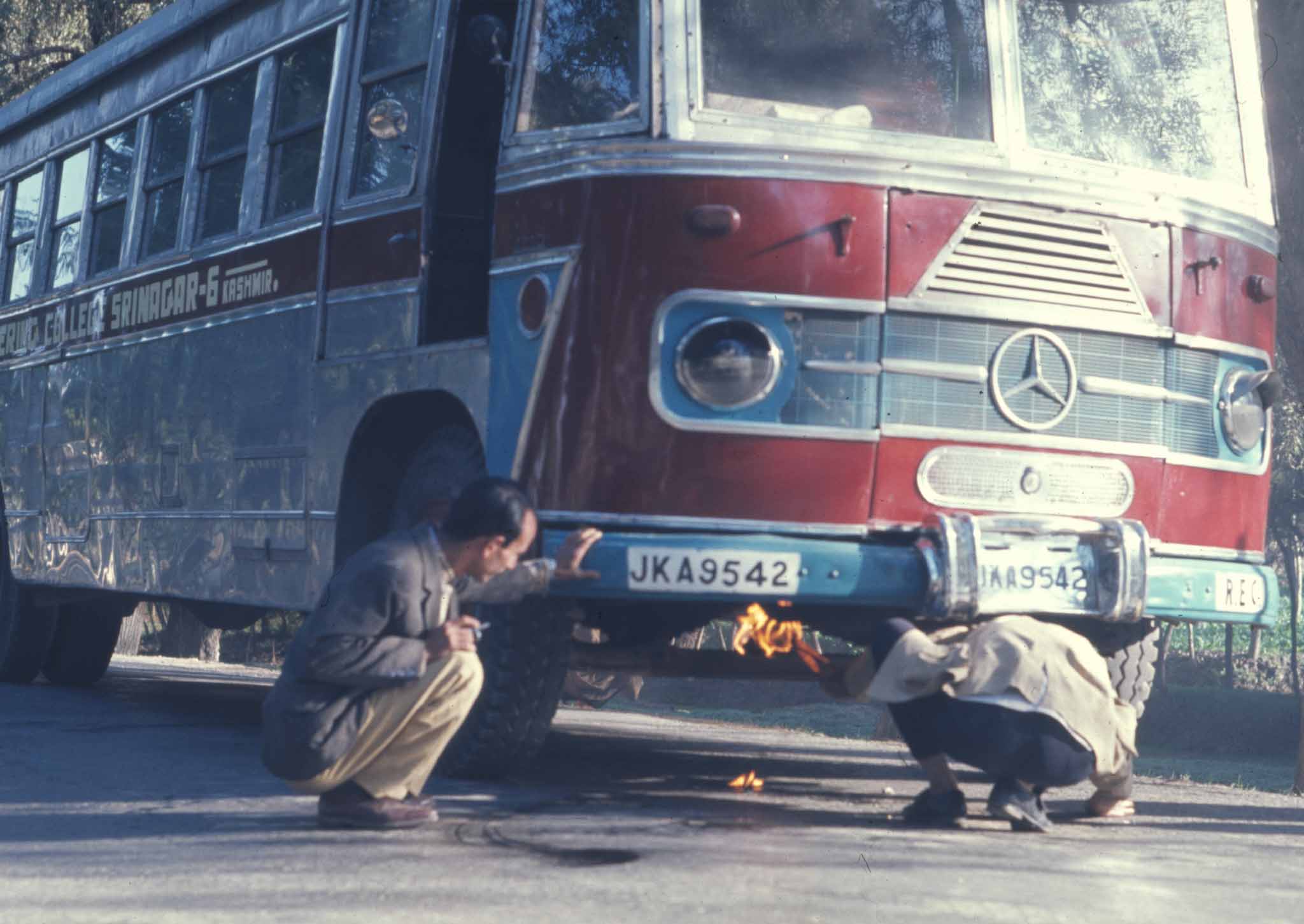 mercedez kashmir