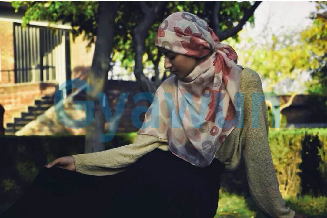 hijabi kashmiri