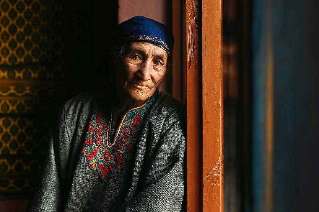 kashmiri old woman