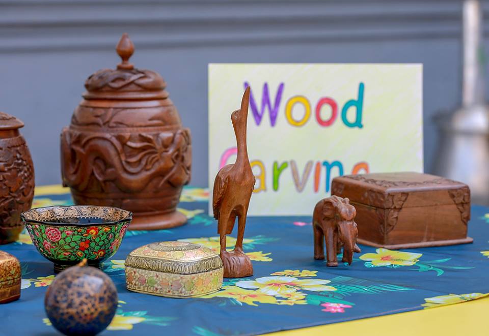 kashmiri woodcarving