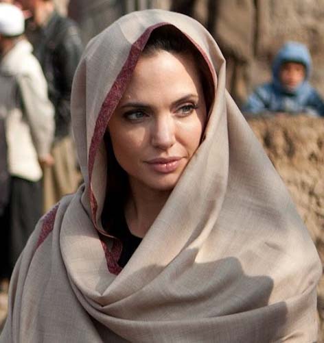 angelina jolie pashmina