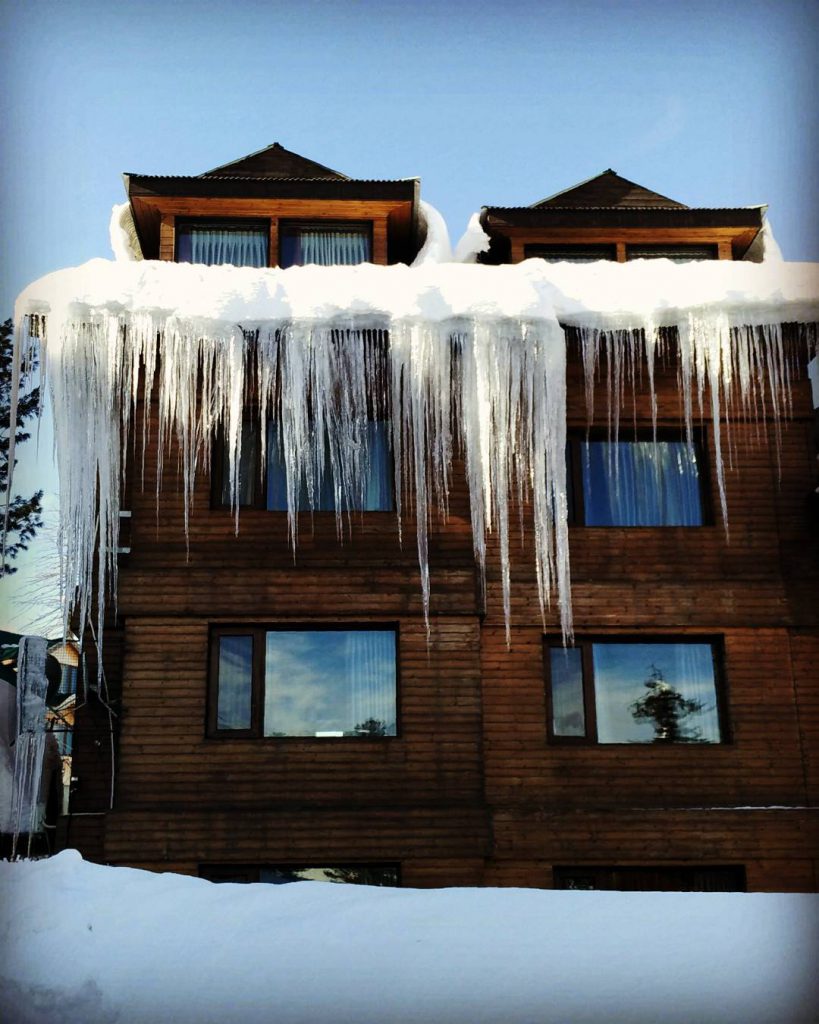 gulmarg snow ice hotel