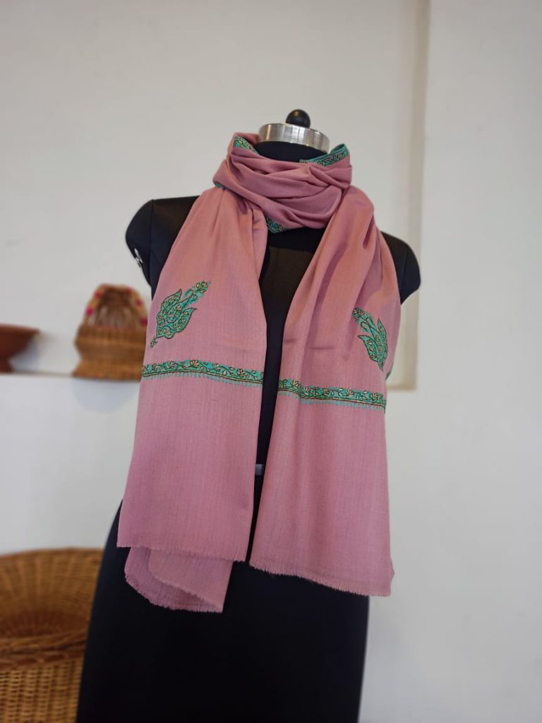 Soft Wool Stole Sozni Pink