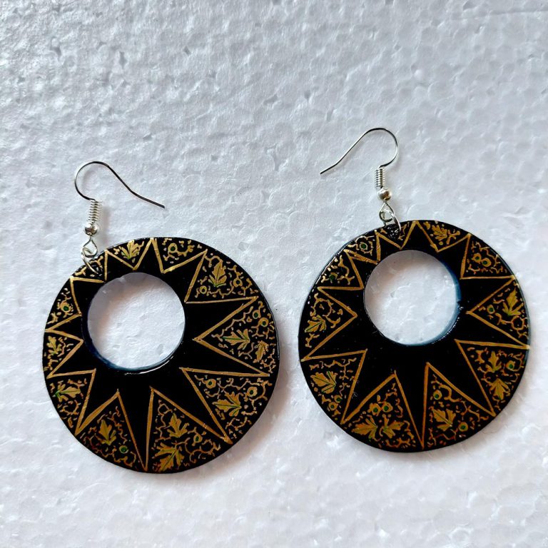 black golden earings