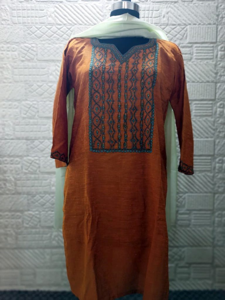 Cotton silk kurta hand sozni