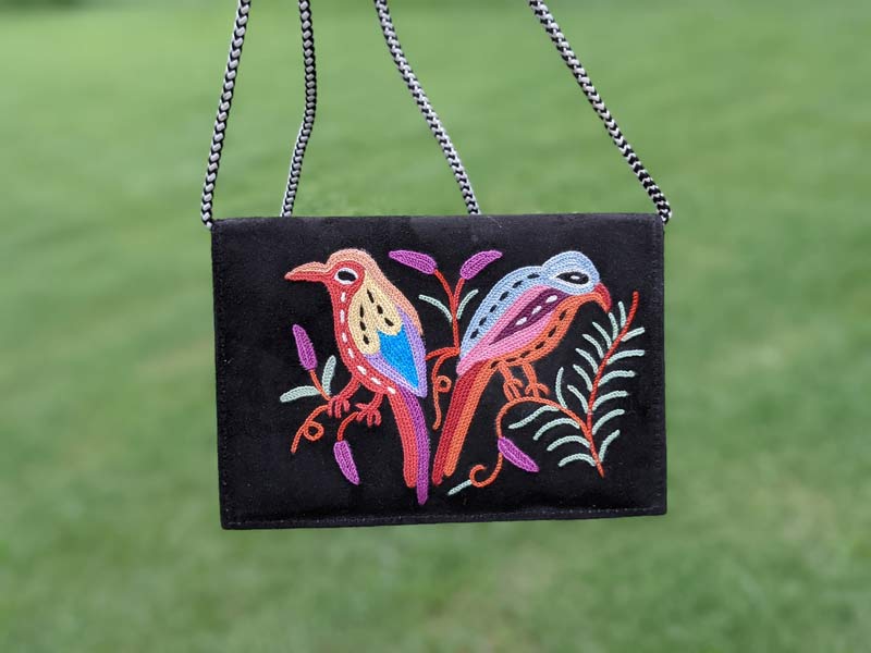 bird design sling bag