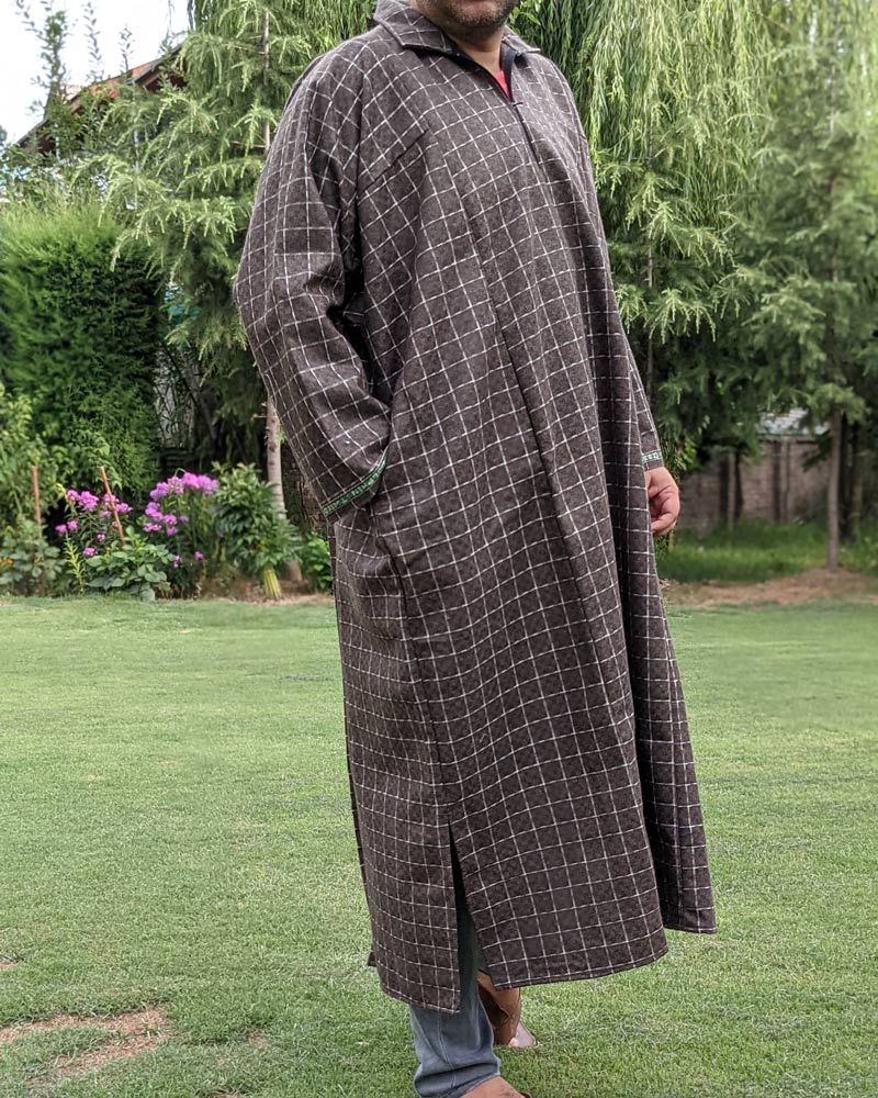 Kashmiri dress hi-res stock photography and images - Alamy