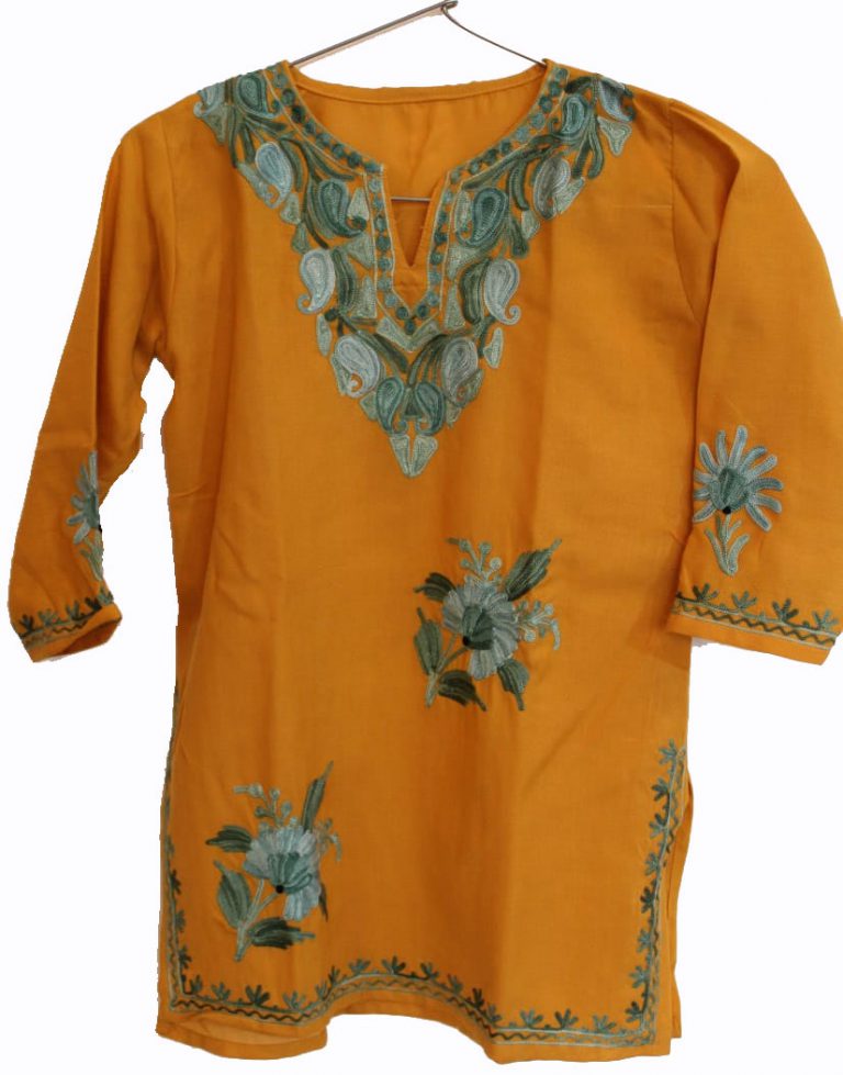 orange kurta small girl