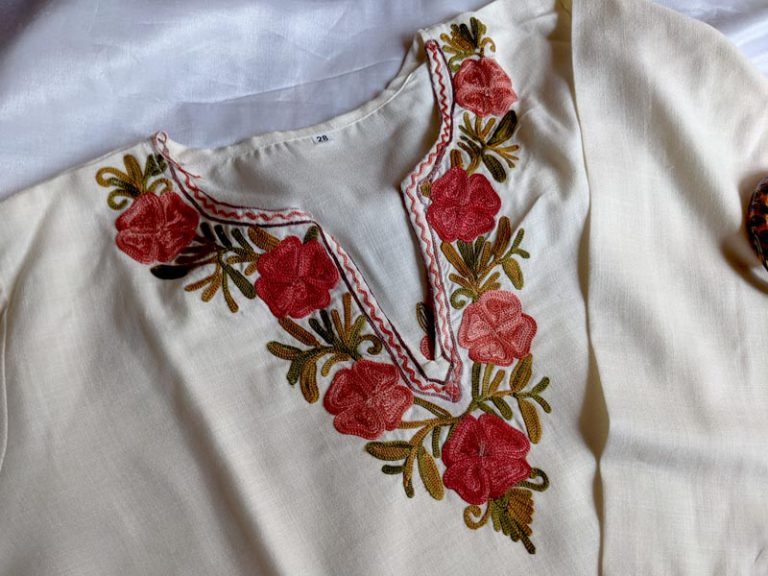 young girl kameez shalwar