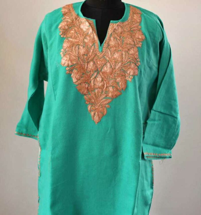 green tilla kashmiri phiran 1