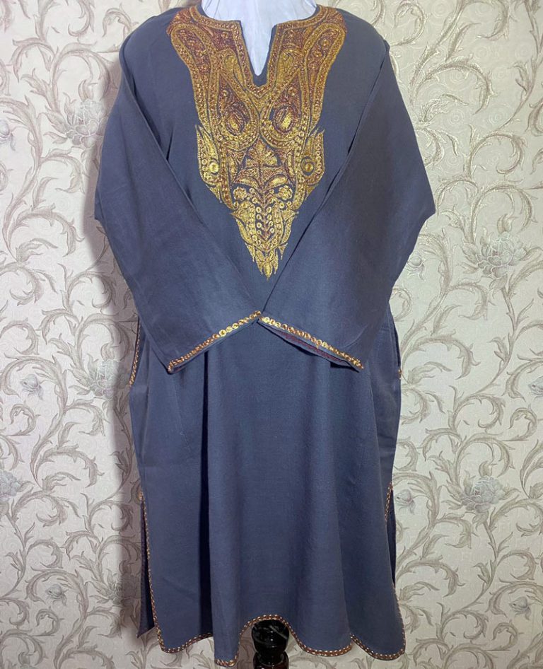 golden tilla pheran