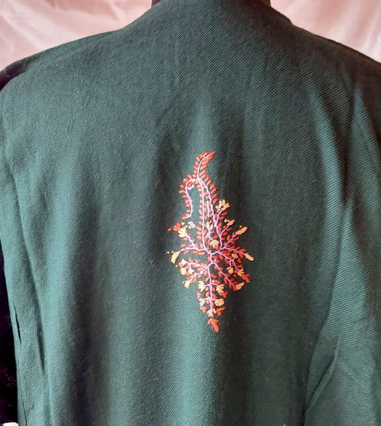 sozni on back