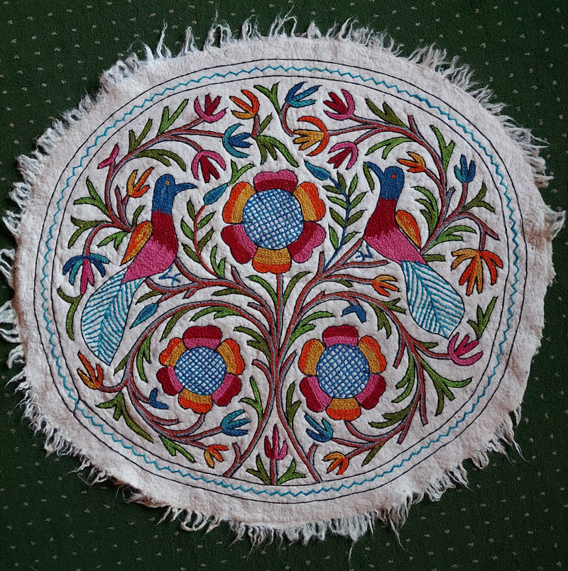 4x4 namda wool rug bird design