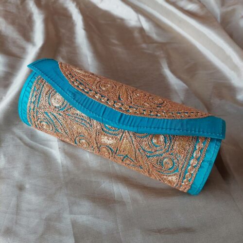 blue tilla clutch