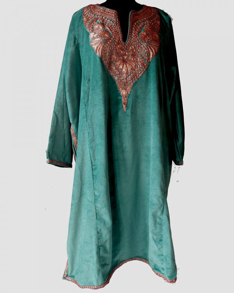 tilla velvet pheran