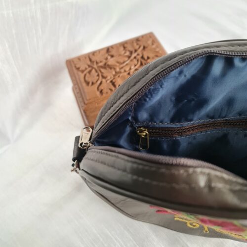 kashmiri handbag 20220121 171213