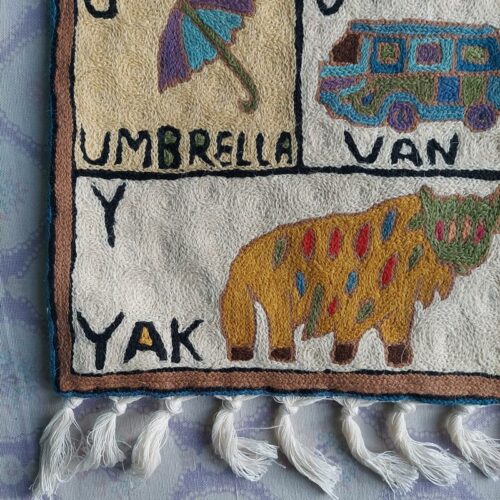 rug with tussels