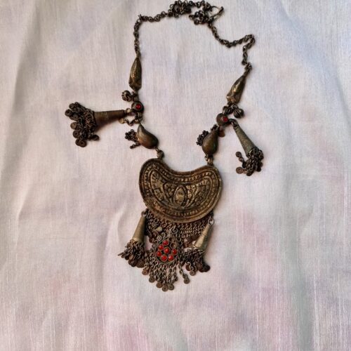 handmade anqtique necklaces 10
