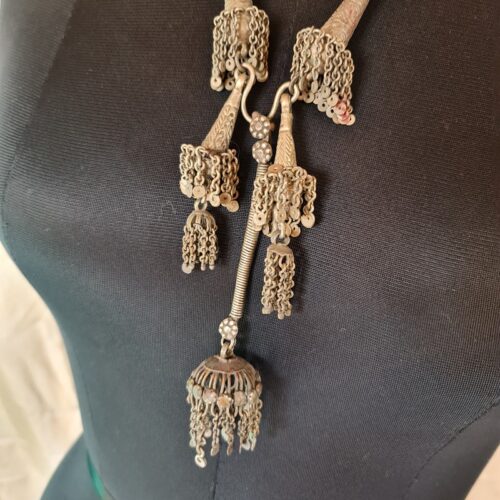handmade anqtique necklaces 3