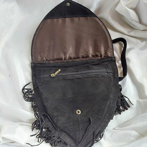 heart shaped sling bag 7