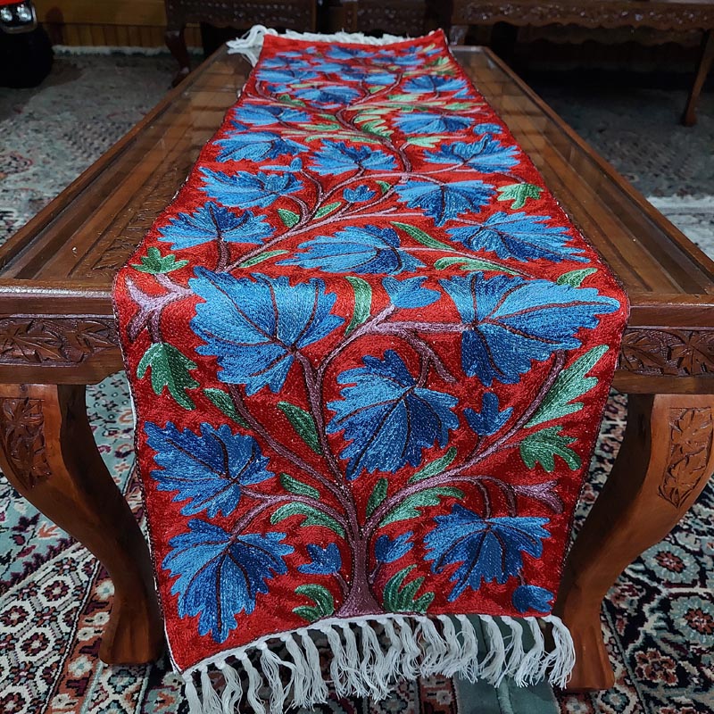 red blue dinning table placement rug 1