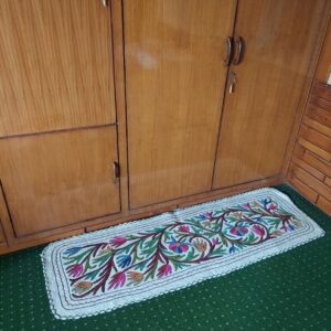Hand Felted Pure Wool Namda Floor Mat (68 in x 21 in)
