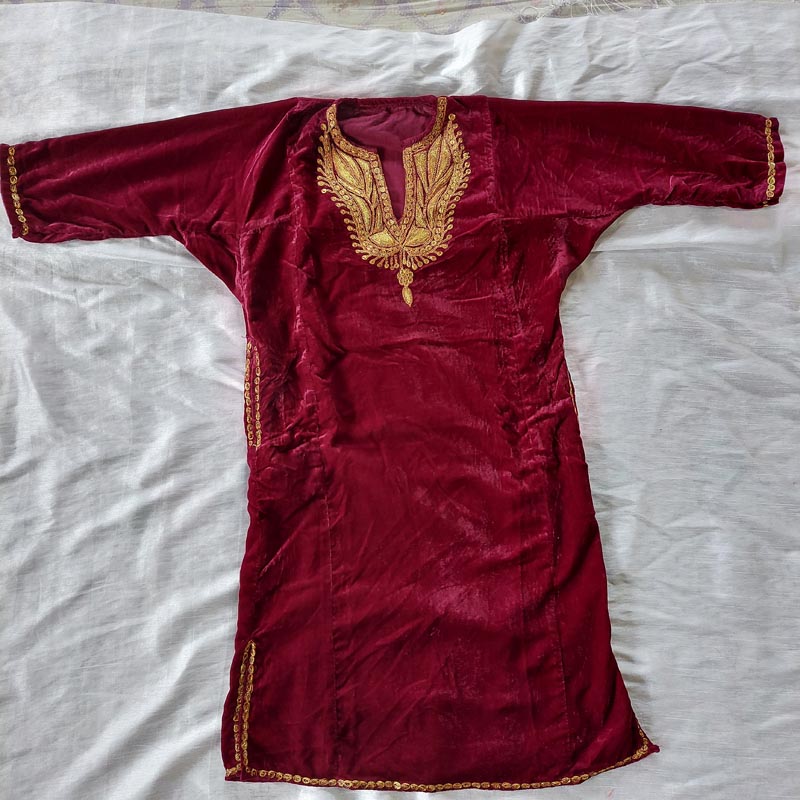 Kashmiri on sale phiran online