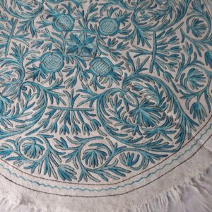 beuatiful white light color large round circular rug boho wool handmade kashmir india 6
