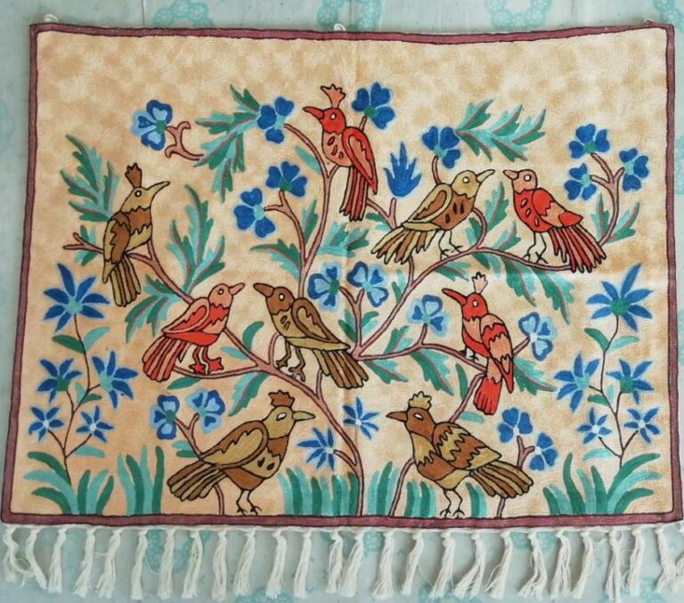 birds wall hanging made in kashmir