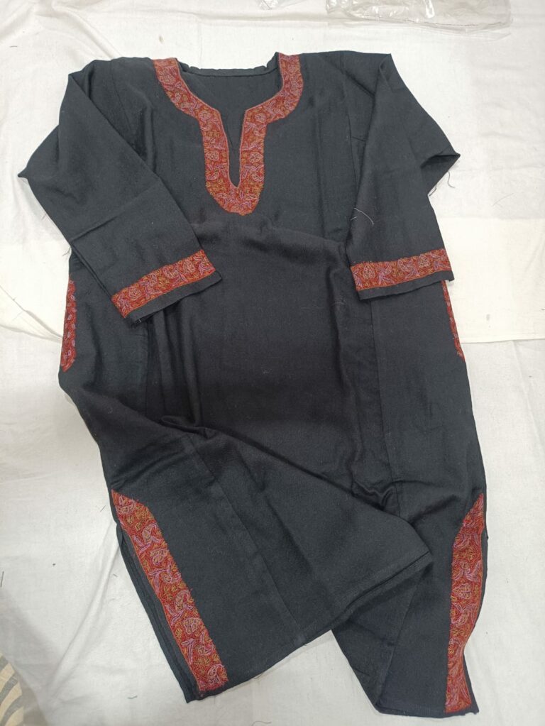 black raffal pheran with hand sozni work 2