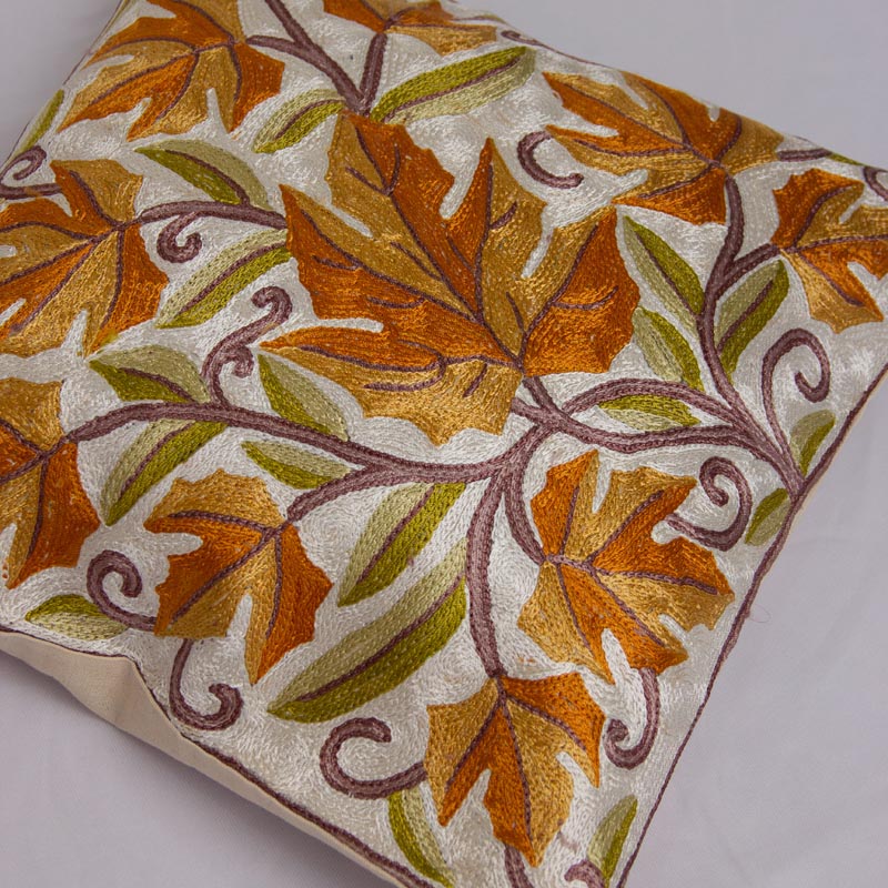 chinar leaf design cushion cover 1