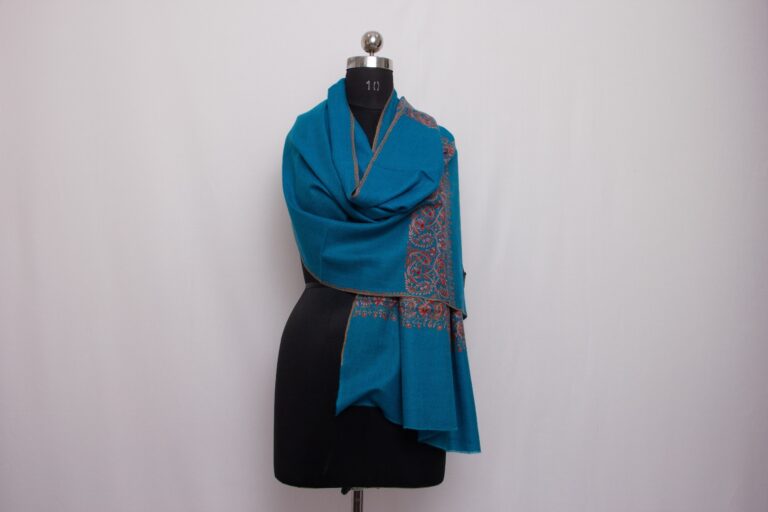 blue badami pashmina sozni stole 1