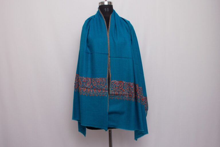 blue badami pashmina sozni stole 2