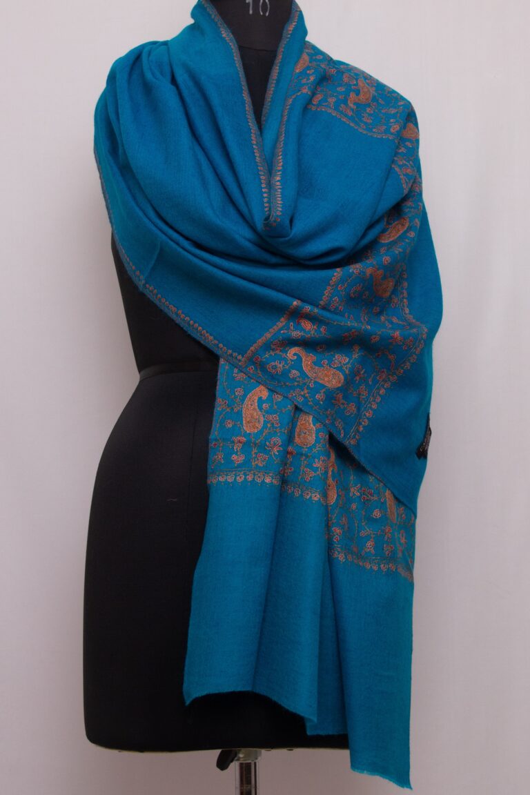 blue pashmina sozni stole 1