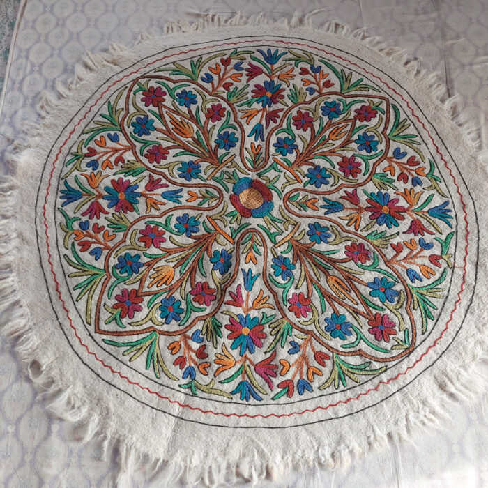 5 feet namda rug boho white handmade decor kashmiri 2