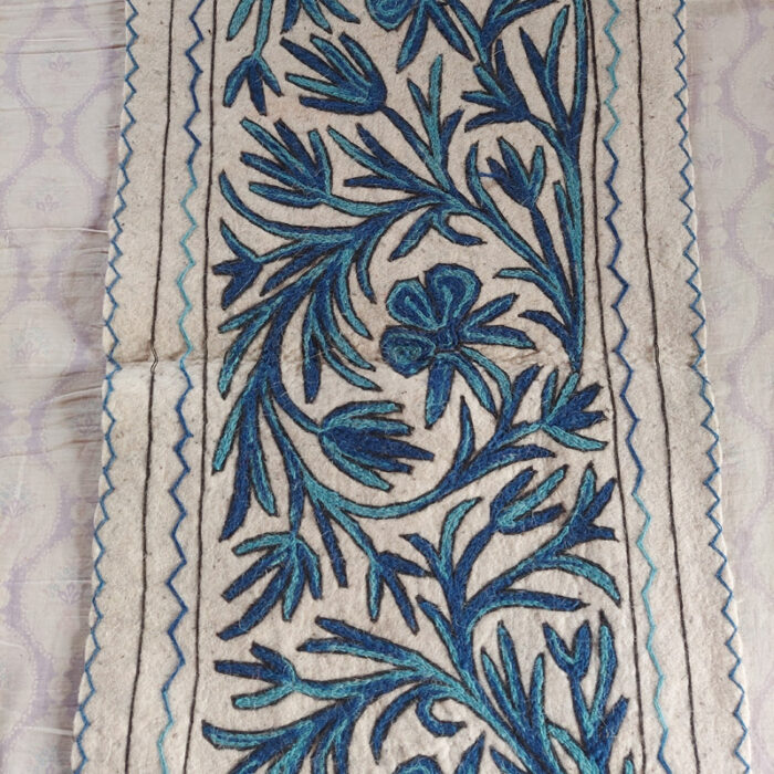 blue white runner rug namda 4