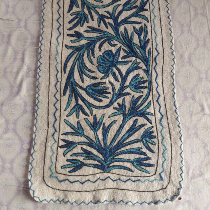 blue white runner rug namda 5