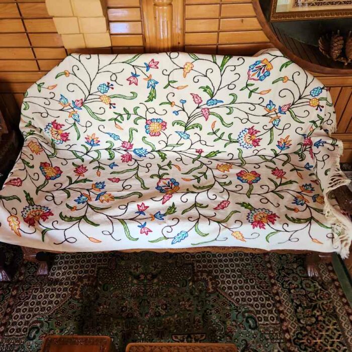 Kashmiri Crewel Sofa throw cover20230331 13 3