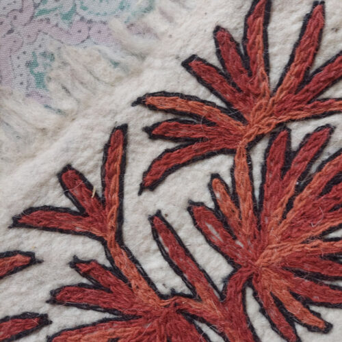 kashmiri namda rug handmade decor wool gyawun srinagar traditional 27