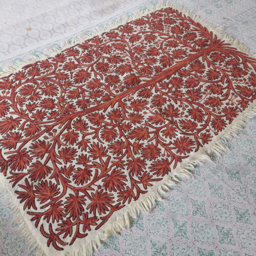 kashmiri namda rug handmade decor wool gyawun srinagar traditional 28