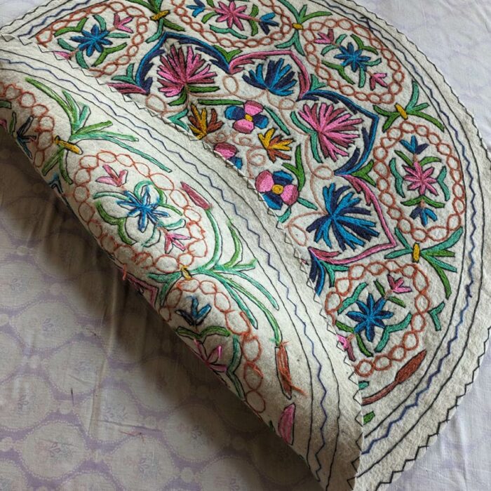 4 feet rug wool namda traditional craft 1