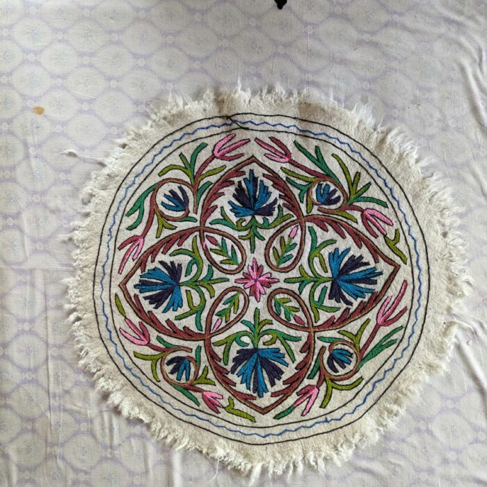 chinar leaf embroidery