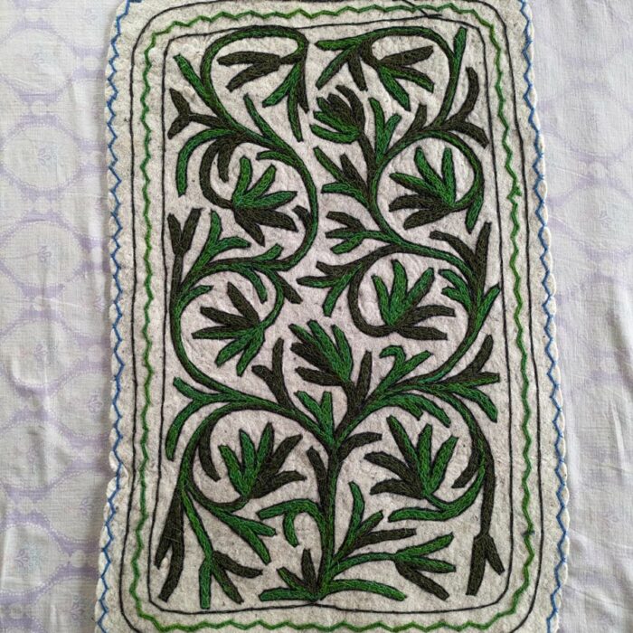 dark green medidation rug 2