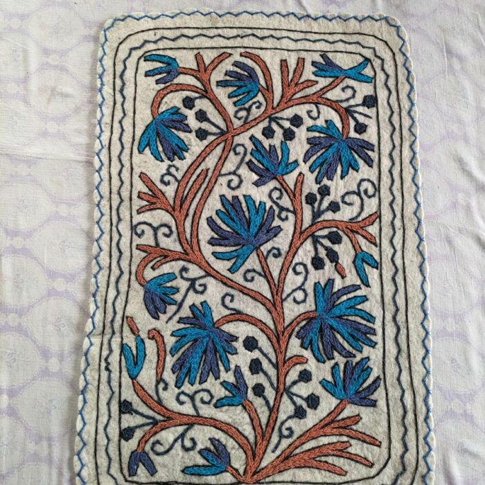 kashmiri tree rug tradtional craft