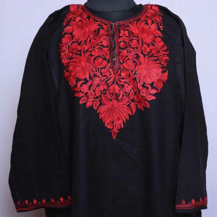 Kashmiri Aari Pheran Winter Fashion 3
