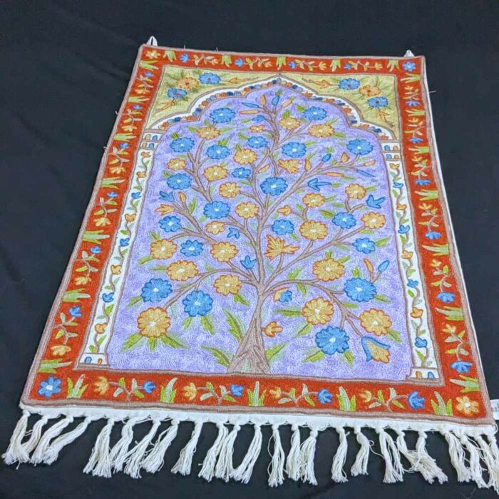 Kashmiri carpet rugs chainstitch20231029 11