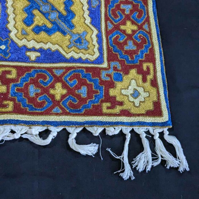 Kashmiri carpet rugs chainstitch20231029 18
