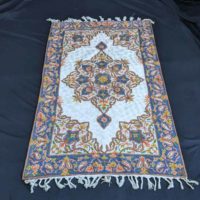 Kashmiri carpet rugs chainstitch20231029 30